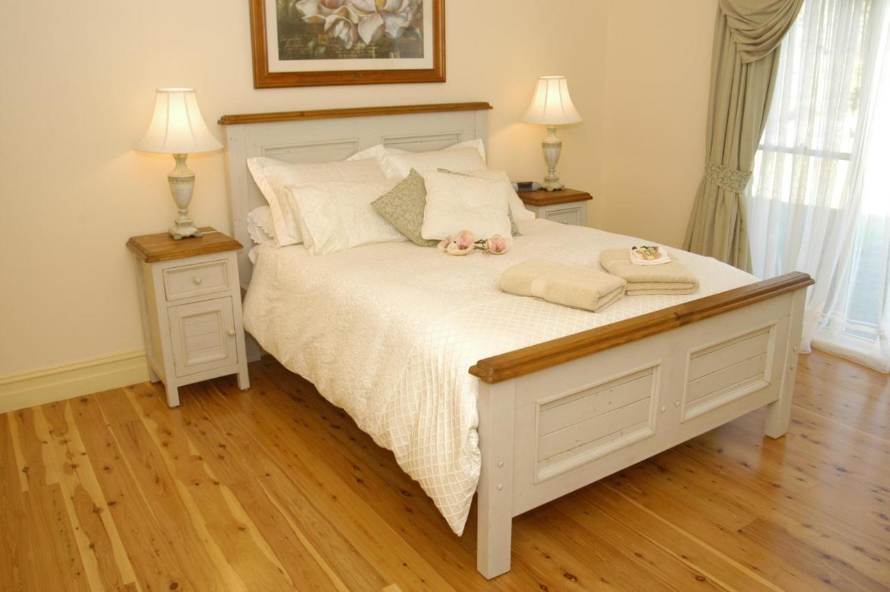 Pericoe Retreat Bed & Breakfast Dubbo Exterior photo