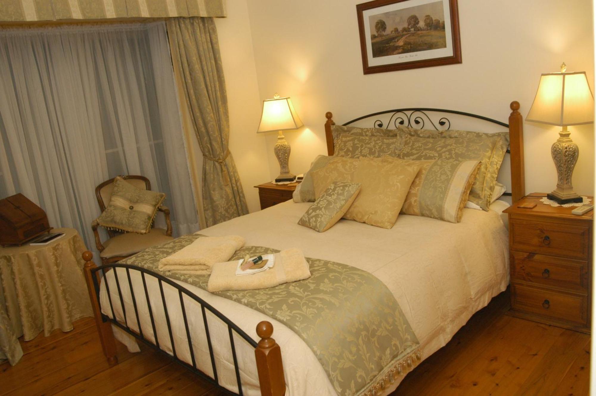 Pericoe Retreat Bed & Breakfast Dubbo Exterior photo