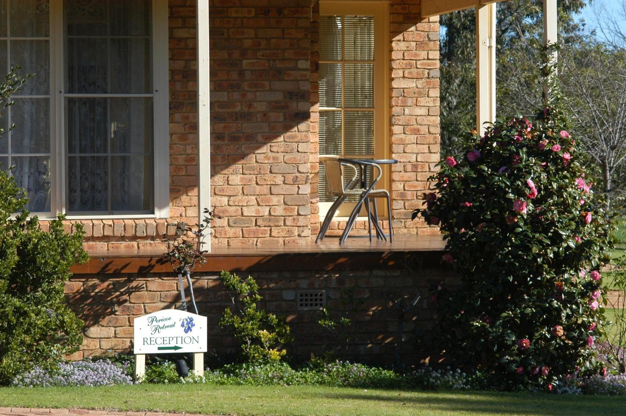 Pericoe Retreat Bed & Breakfast Dubbo Exterior photo