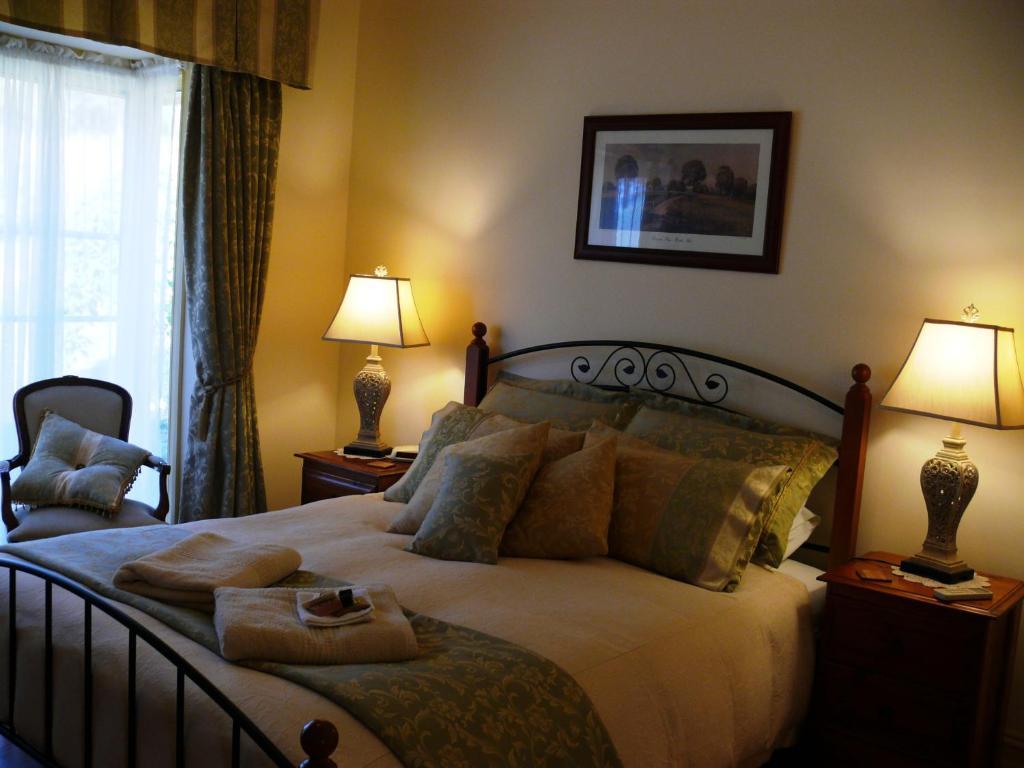 Pericoe Retreat Bed & Breakfast Dubbo Exterior photo
